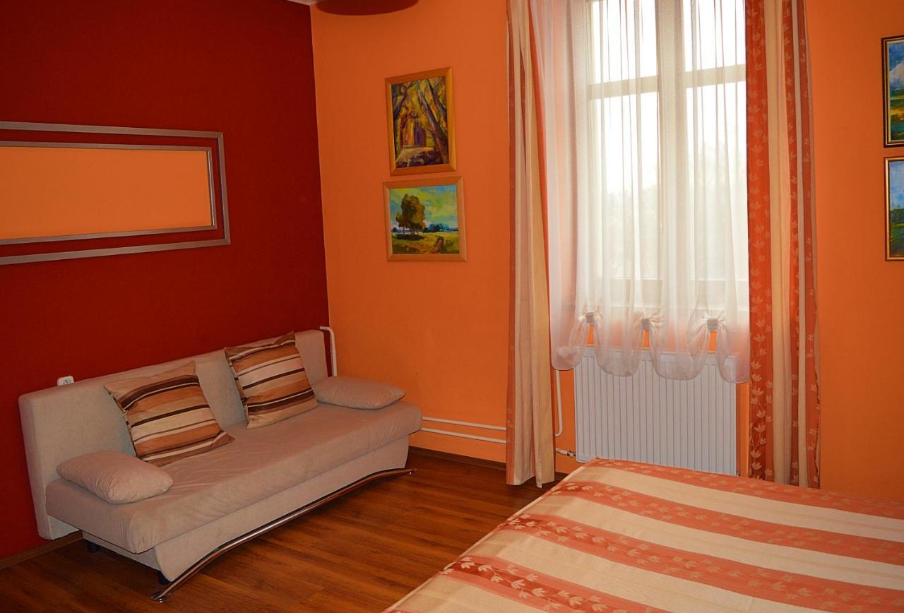 Hotel *** Plauter Kuria Veľký Meder Eksteriør bilde