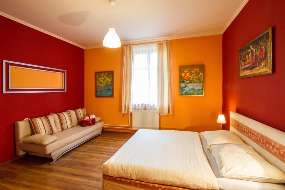 Hotel *** Plauter Kuria Veľký Meder Eksteriør bilde
