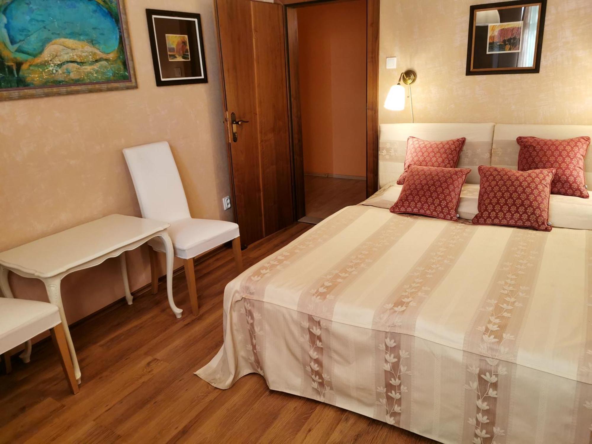 Hotel *** Plauter Kuria Veľký Meder Eksteriør bilde